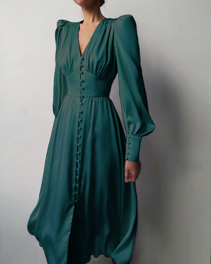 JADE | Tijdloze Elegantie – Satijnlook Jurk met Lange Mouwen