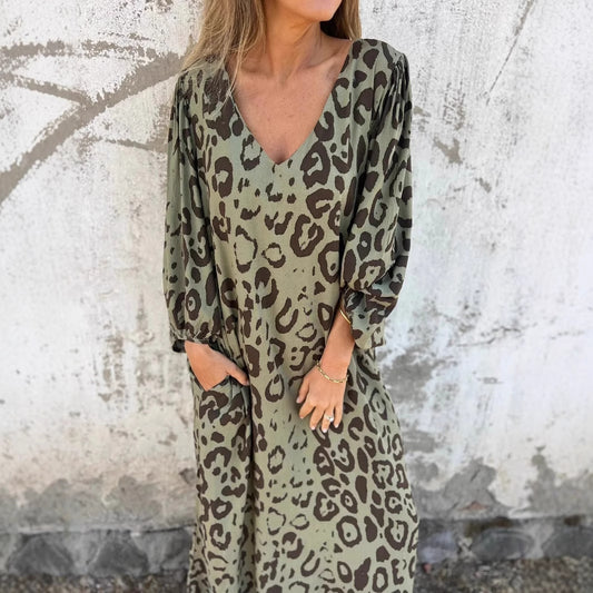 KARINE | Lange Panterprint Jurk – Statement & Comfort in Eén