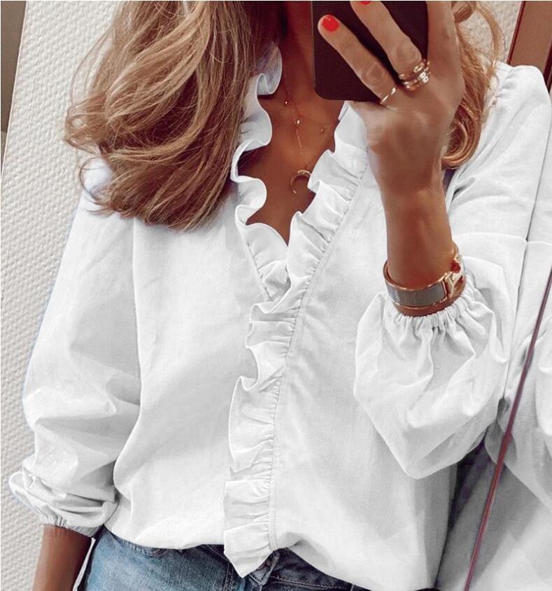 SILVIE | Ruffle V-Hals Top – Elegantie met een Speelse Twist