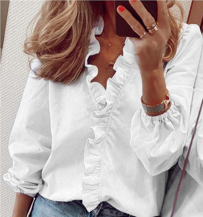 SILVIE | Ruffle V-Hals Top – Elegantie met een Speelse Twist