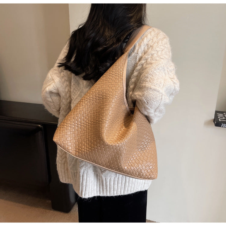 ARYA | Gevlochten Schoudertas – Minimalistische Handtas met Luxe Look