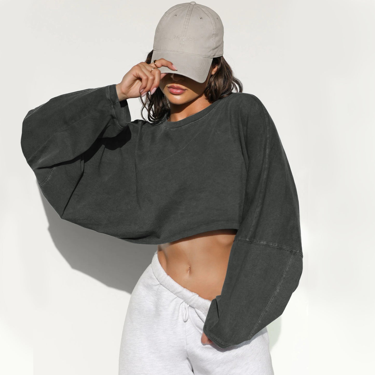 DYANA | Cropped Lounge Sweater – Oversized Trui met Raw Edge