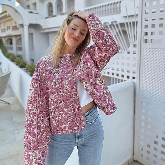 JINTE | Roze Gewatteerd Bloemenjasje – Romantisch, Trendy & Heerlijk Comfortabel