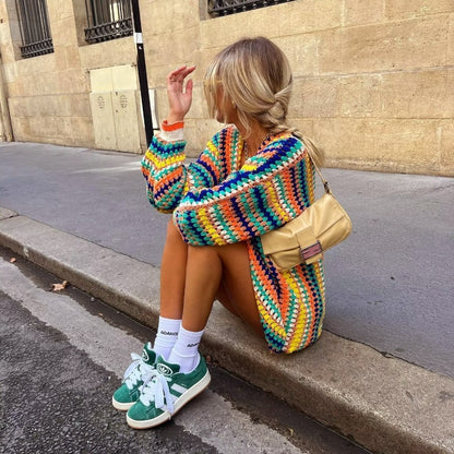 LORA | Regenboog Gebreide Trui Dames met Retro Look – Kleurrijke Sweater voor Zomer en Winter