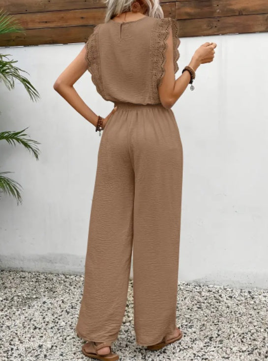 EVELIEN | Jumpsuit met Kanten Mouwdetails – Comfortabele Zomerlook met Wijde Pijpen