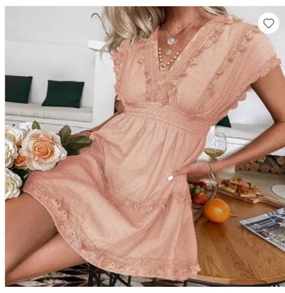 LAURE | Boho Mini Jurk met Kanten Details – Zomerse Strandjurk met V-Hals