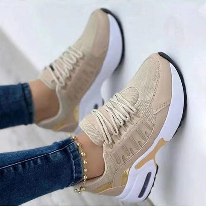 VALERIANE | Sneakers met Gouden Details – Comfort Meets Elegance