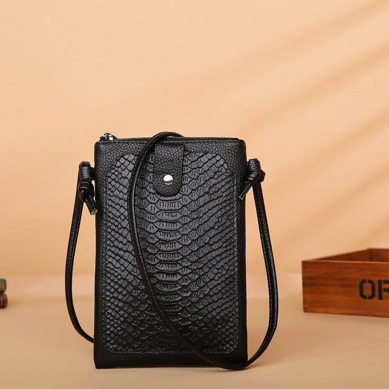 ROMY | Zwarte Crossbody Telefoontas met Slangenprint – Compacte Schoudertas voor Dames