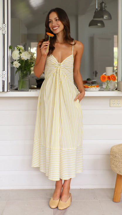 CILIA | Gestreepte Zomerjurk met Knoopdetail – Luchtige Elegantie