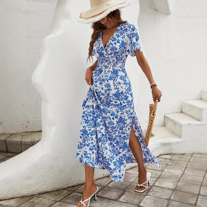 DONNA | Zomerse Maxi Jurk met Blauw-Witte Bloemenprint – Boho Chic V-hals Jurk