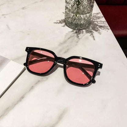 SUN | Trendy Unisex Zonnebril – Fashion Statement in Meerdere Kleuren