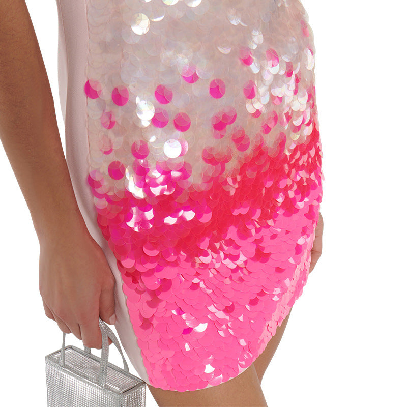 JUUL | Mini Halterjurk met Roze Ombre Pailletten – Party Ready & Glamorous