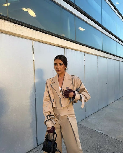 MAYA | Cropped Trenchcoat Beige – Modern, Chic & Onmisbaar in Jouw Garderobe
