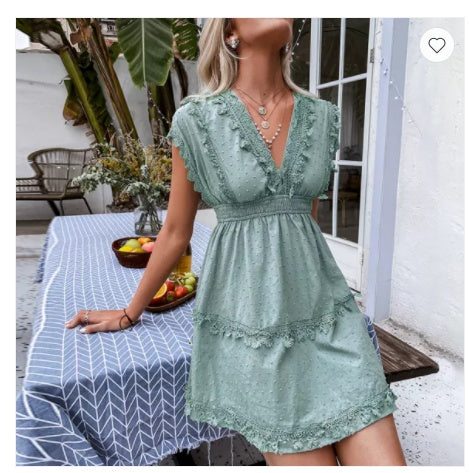 LAURE | Boho Mini Jurk met Kanten Details – Zomerse Strandjurk met V-Hals