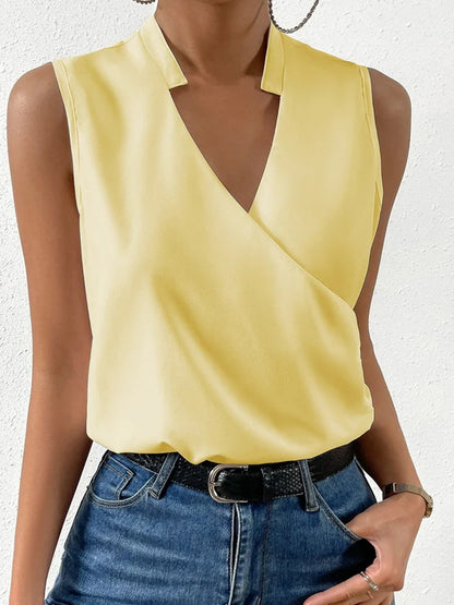 HELENA | Mouwloze Overslagtop – Elegant & Comfortabel in één