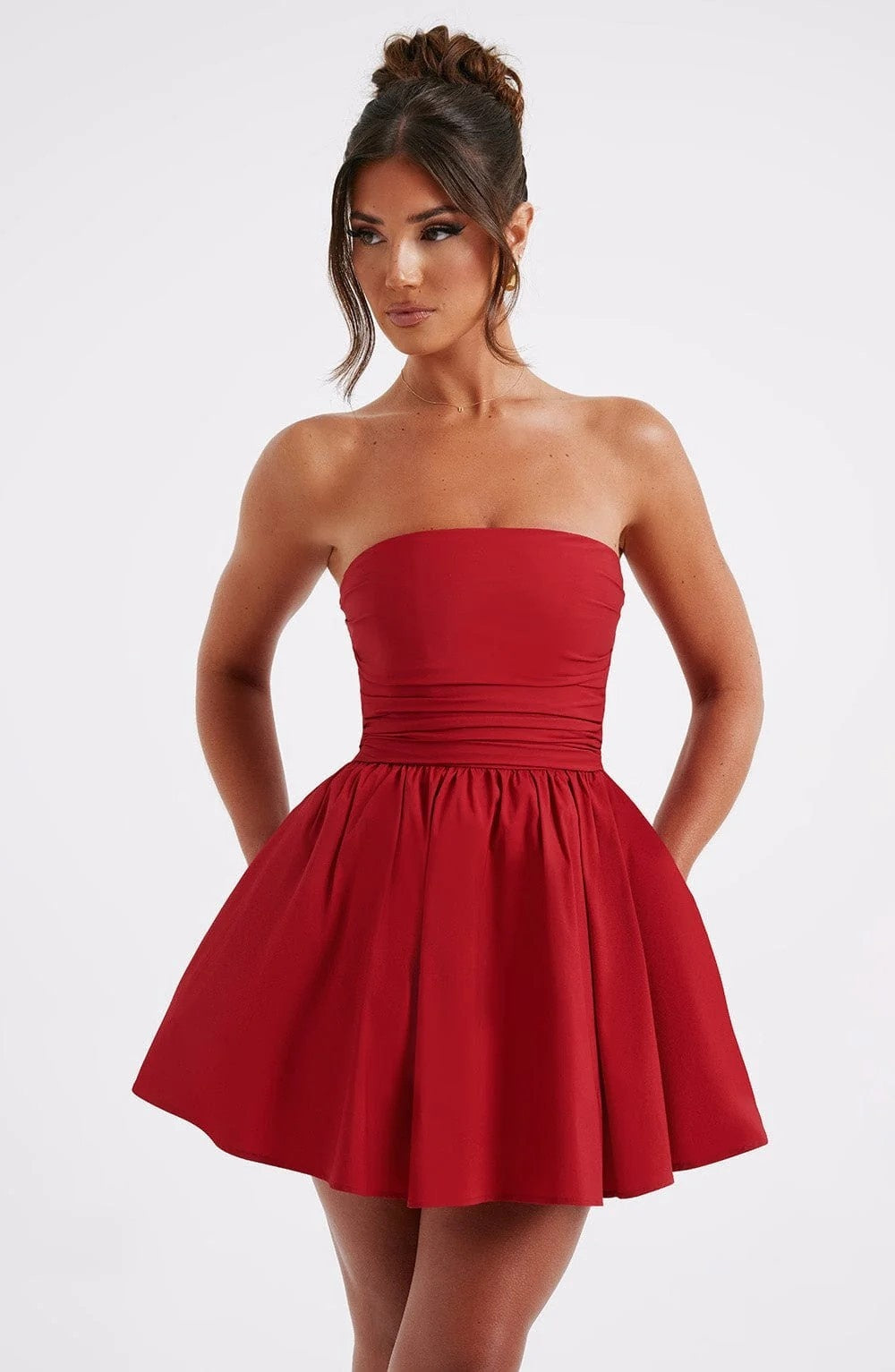 TINA | Strapless Cocktailjurk Dames – Korte Jurk Met Strikdetail en Uitlopende Rok