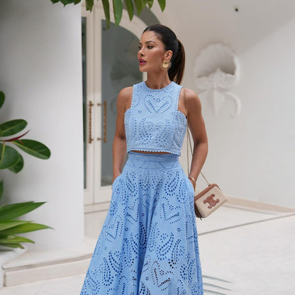 SYLVANA | Maxi Jurk met Broderie – Mouwloze Zomerse Jurk met Opengewerkte Details