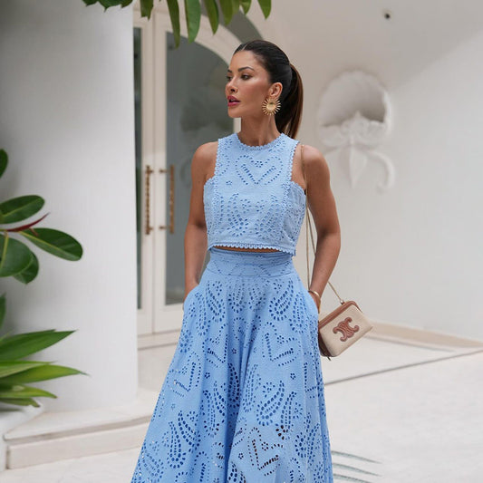 SYLVANA | Maxi Jurk met Broderie – Mouwloze Zomerse Jurk met Opengewerkte Details