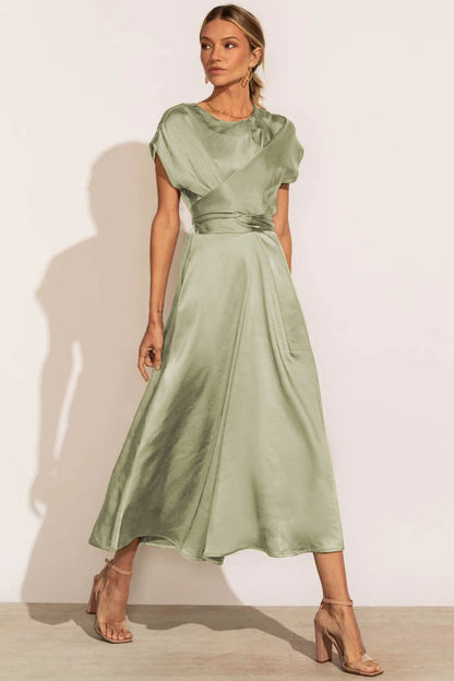 ZITA | Satijnen Midi Jurk – Elegante Jurk met V-Hals en Taille Detail