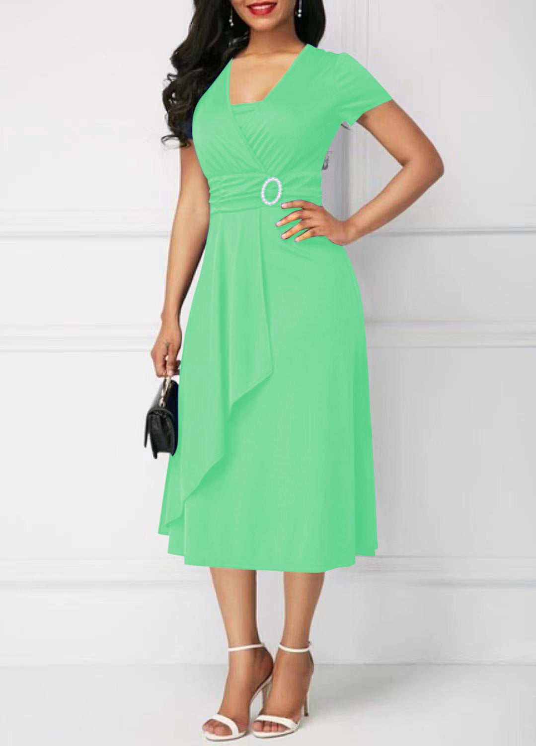 ALINA | Elegante Midi-Jurk Met Plooival en Strass Detail