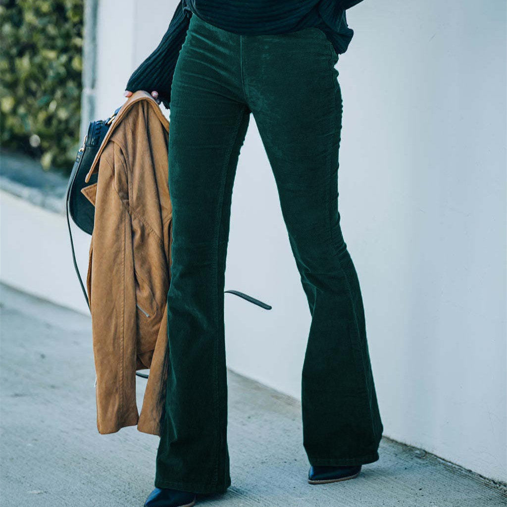 COLLEEN | Fluwelen Flared Broek – Elegant Comfort in een Tijdloze Pasvorm