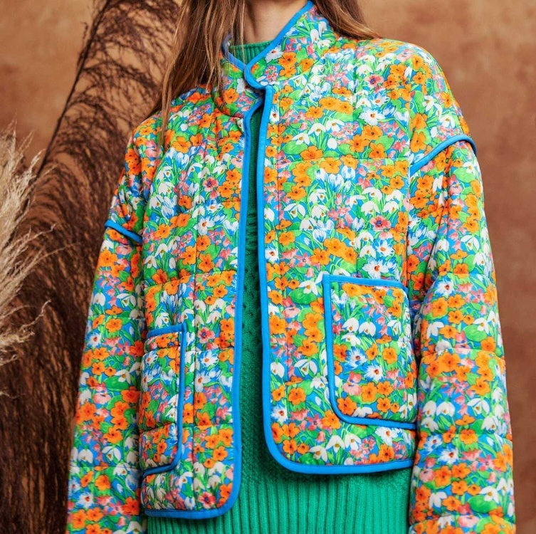 VEERLE | Kleurrijk Gewatteerd jasje – Statement Piece vol Zonnige Vibes