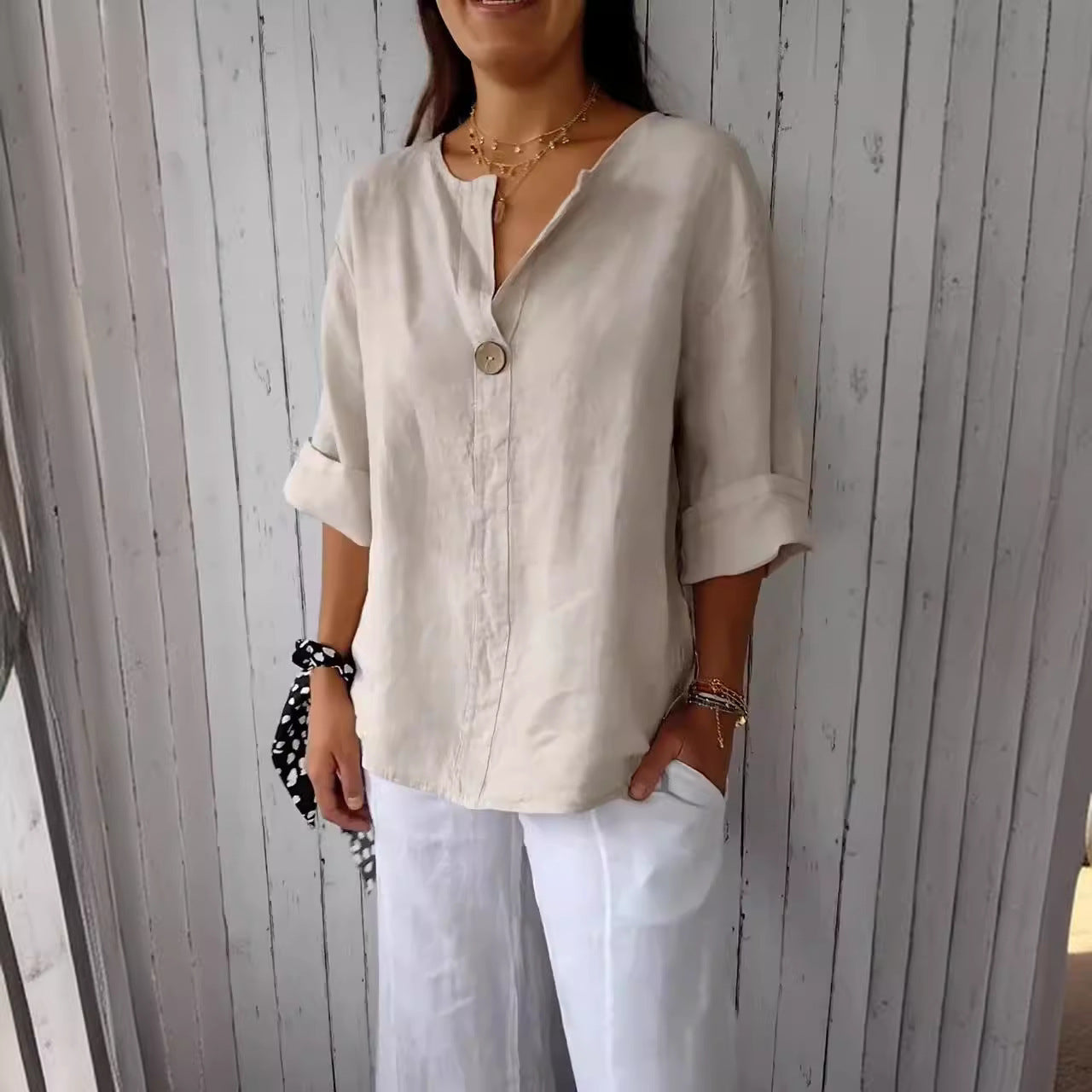 SILVIA | Linnen Blouse Dames met V-hals en Houten Knoop – Luchtige Zomer Top