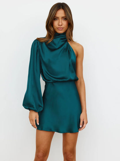 LOREN | Satijnen One-Shoulder Mini Jurk – Glamour in Asymmetrische Perfectie