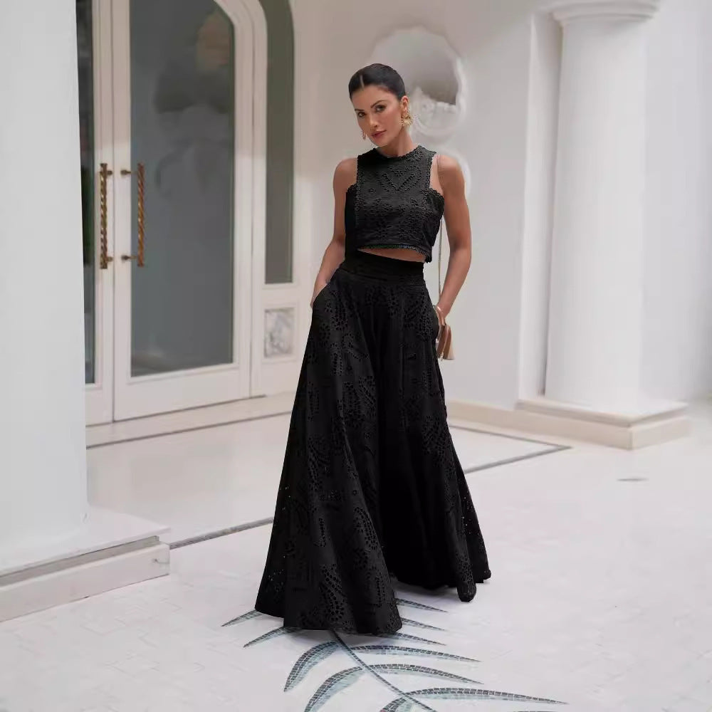SYLVANA | Maxi Jurk met Broderie – Mouwloze Zomerse Jurk met Opengewerkte Details