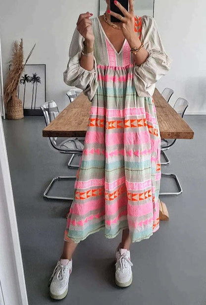 SHARON | Boho Maxi Jurk met Kleurrijke Strepen – Zomerse V-hals Jurk met 3/4 Mouwen