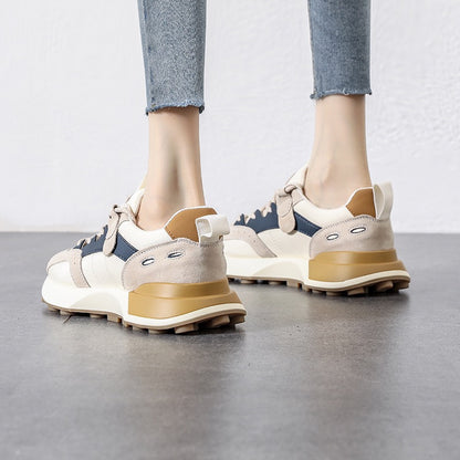 KASSY | Beige Dames Sneaker met Blauw Detail – Sportieve Retro Look