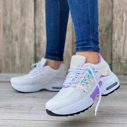 VALERIANE | Sneakers met Gouden Details – Comfort Meets Elegance
