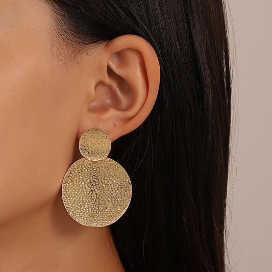 STACY | Minimalistische Ronde Oorbellen met Textuur – Goud, Zilver & Zwart