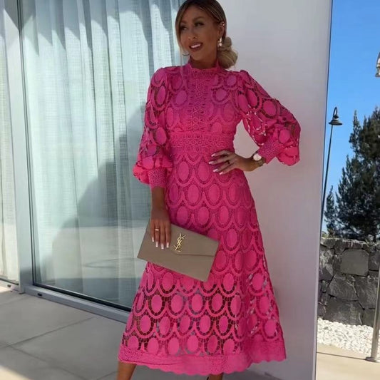 JUSTINE | Midi Jurk van Kant met Lange Mouwen – Elegante Jurk met Hoog Gesloten Hals