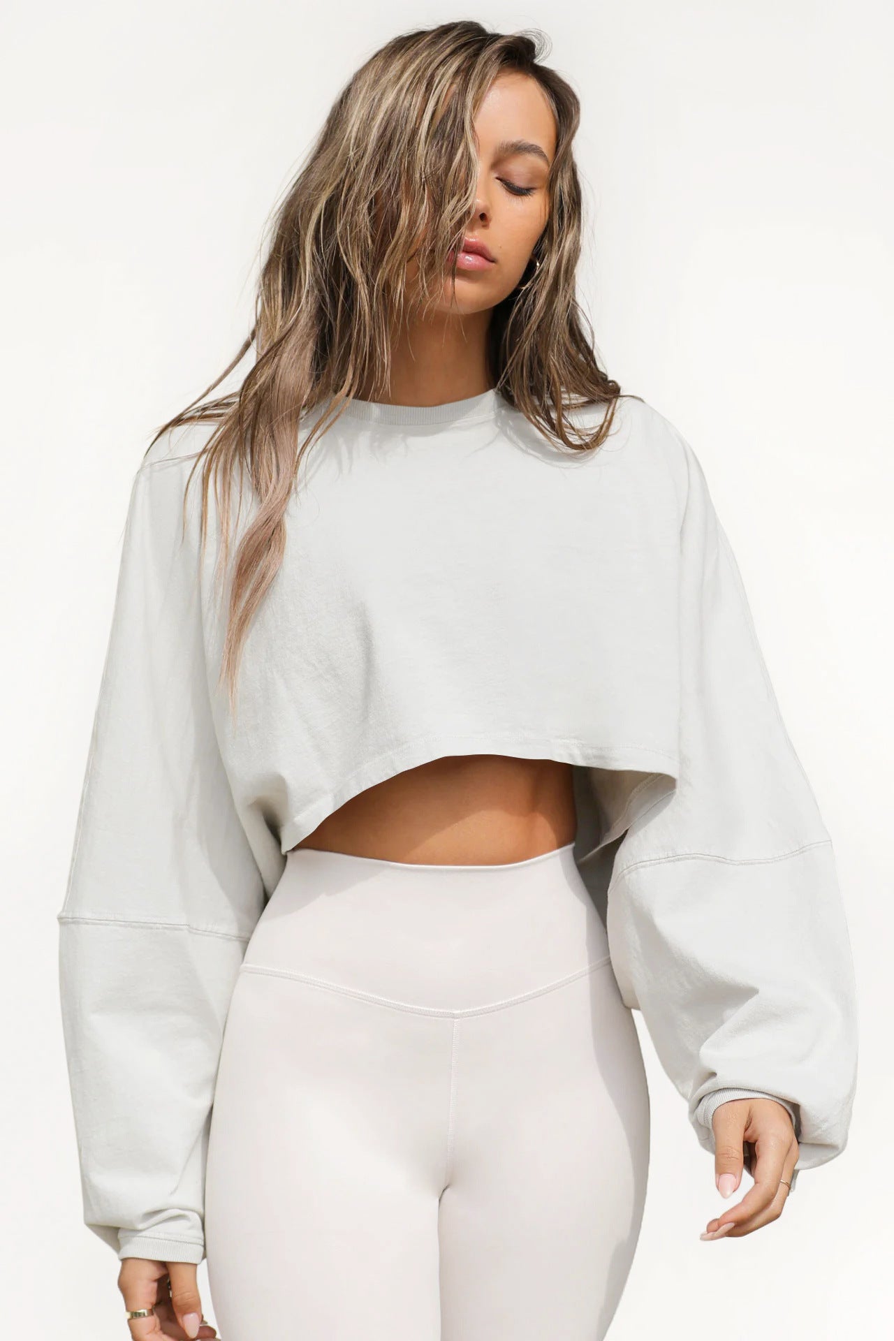DYANA | Cropped Lounge Sweater – Oversized Trui met Raw Edge