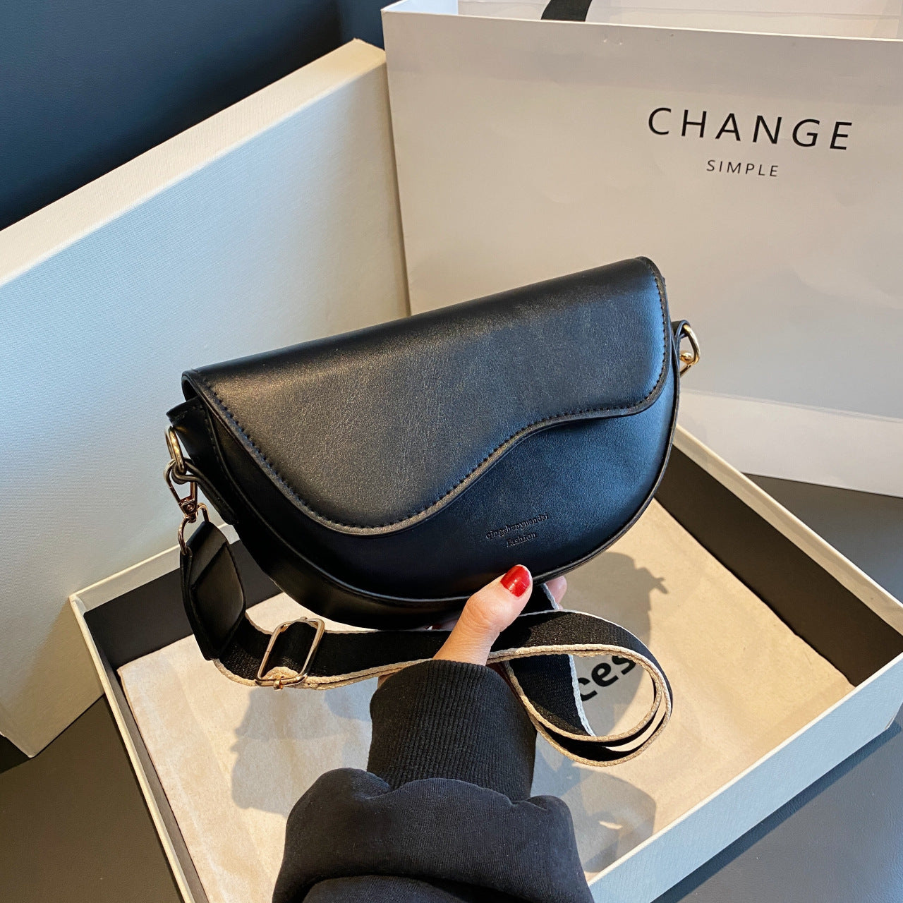 MARGAUX LUXE | Crossbody Schoudertas Dames – Elegant Design met Brede Band