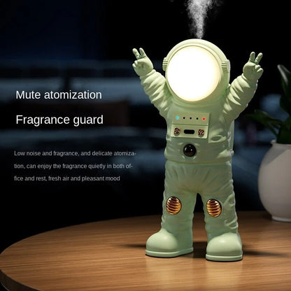 ANDRÉ | Astronaut Aroma Diffuser – Ruimtevaartstijl met Rustgevende Geurverspreiding
