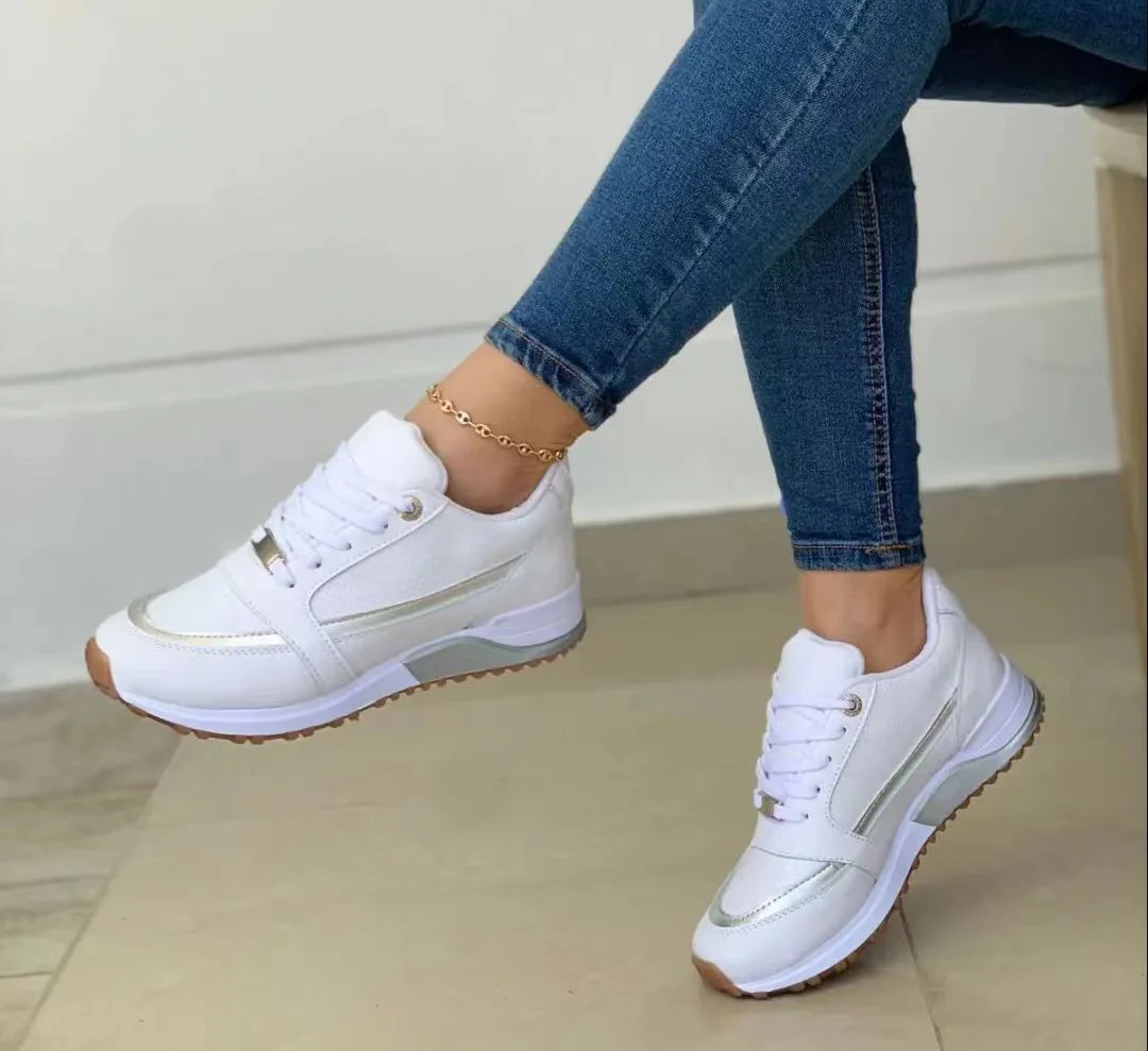 NOEK | Dames Sneakers met Gouden Detail