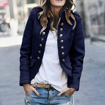 MAI | Military Chic Blazer – Stoer & Stijlvol met Statement Knopen